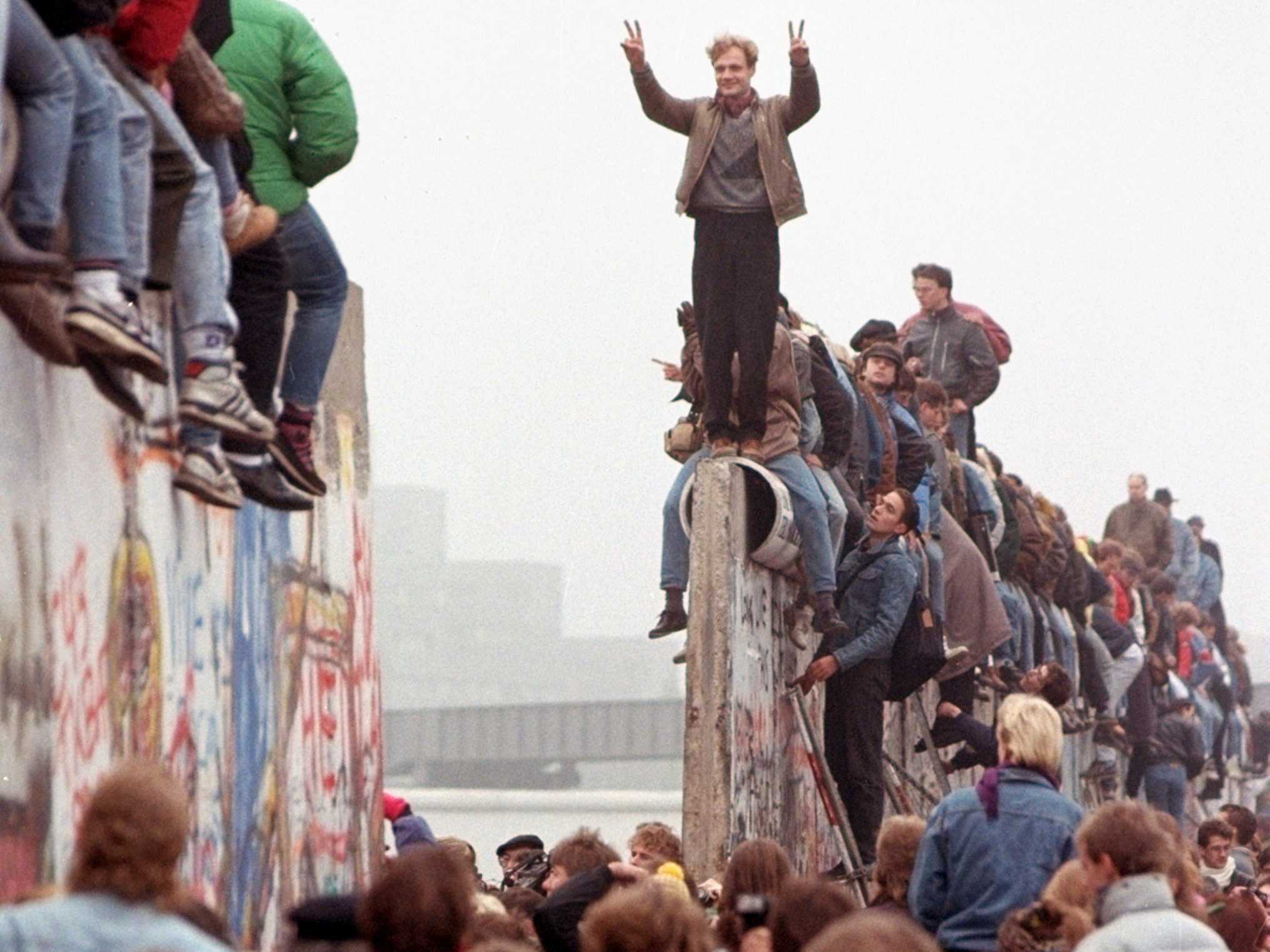 Fall of Berlin Wall to Babri Mosque Verdict to Kartarpur Corridor ...